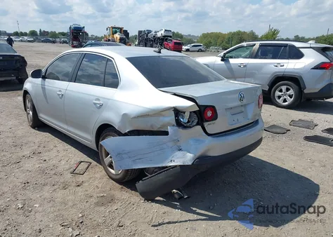 2009 Volkswagen Jetta Se/Sel z USA, uszkodzony, nr VIN 3VWRM71K19M052734